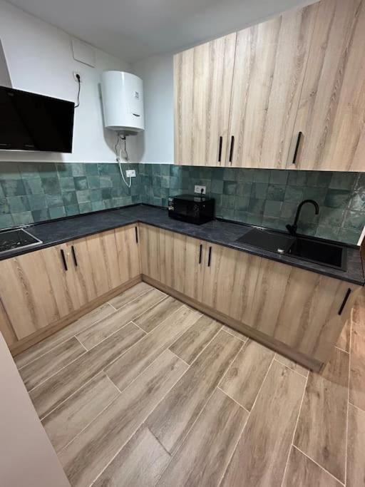 Apartamento Recien Reformado Con 5 Habitaciones Y 3 Banos 马德里 外观 照片