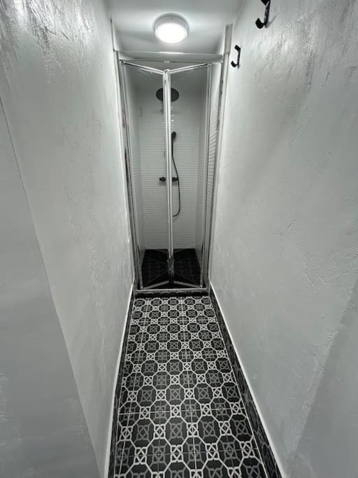 Apartamento Recien Reformado Con 5 Habitaciones Y 3 Banos 马德里 外观 照片